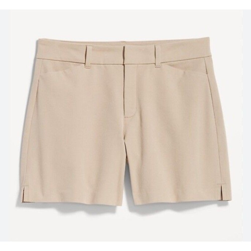 Old Navy High Rise Pixie Secret Smooth Pockets Never Fade Khaki Shorts 5” inseam
